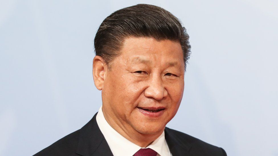 思维敏捷,面对新的暴政:中国领导人习近平。