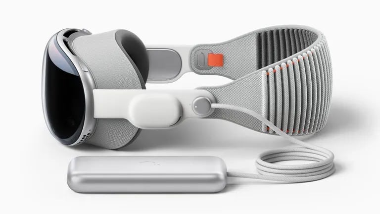 Гарнитура Apple Vision Pro. Изображение: Apple