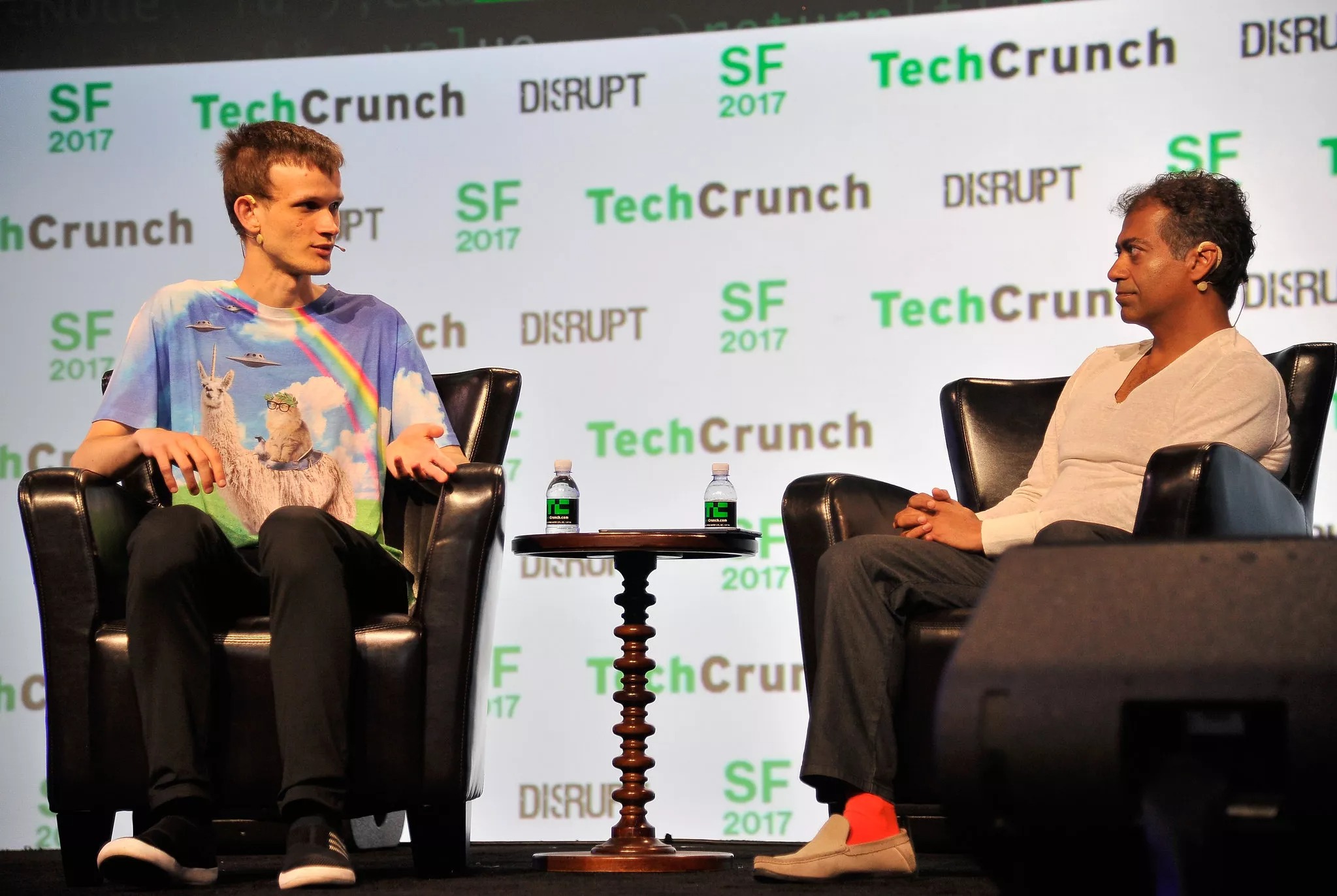 Vitalik Buterin, a sinistra, al TechCrunch Disrupt del 2017 a San Francisco